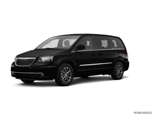 2016 Chrysler Town & Country in Brilliant Black Crystal Pearlcoat