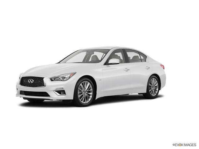 Q50 2.0t PURE Pure White