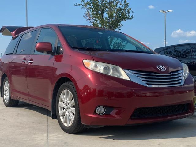2011 Toyota Sienna Vehicle Photo in Grapevine, TX 76051