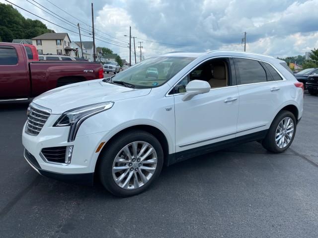 2019 Cadillac XT5 Vehicle Photo in ELLWOOD CITY, PA 16117-1939