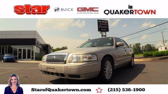 2010 Mercury Grand Marquis Vehicle Photo in QUAKERTOWN, PA 18951-2312