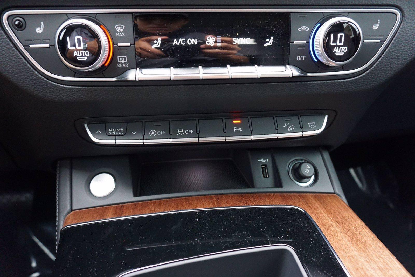 2021 Audi Q5 Vehicle Photo in Sugar Land, TX 77478