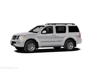 2011 Nissan Pathfinder Vehicle Photo in Davenport, IA 52806