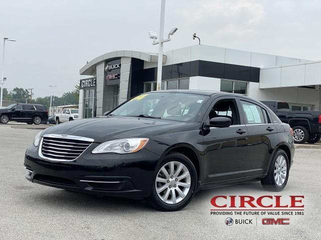 2014 Chrysler 200 Vehicle Photo in HIGHLAND, IN 46322-2603