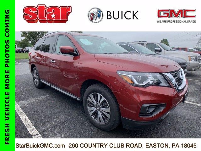 2017 Nissan Pathfinder Vehicle Photo in EASTON, PA 18045-2341