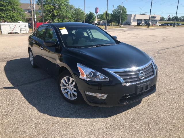 2013 Nissan Altima Vehicle Photo in Cedar Rapids, IA 52402