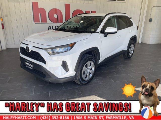 2019 Toyota RAV4 Vehicle Photo in Farmville, VA 23901