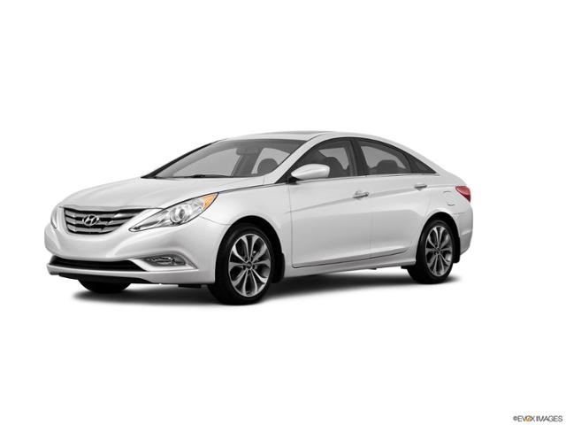 2013 Hyundai Sonata Vehicle Photo in Davenport, IA 52806