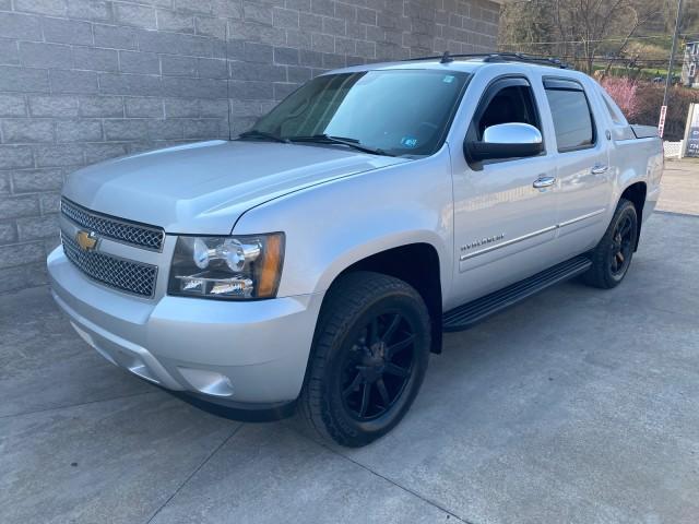 2013 Chevrolet Avalanche Vehicle Photo in Ellwood City, PA 16117