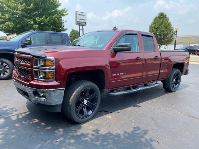 2015 Chevrolet Silverado 1500 Vehicle Photo in ELLWOOD CITY, PA 16117-1939