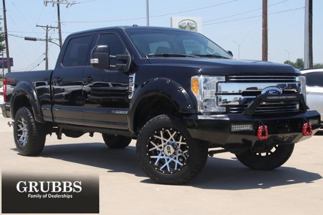 2017 Ford Super Duty F-250 SRW Vehicle Photo in Grapevine, TX 76051