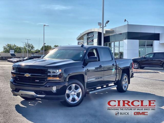 2018 Chevrolet Silverado 1500 Vehicle Photo in HIGHLAND, IN 46322-2603