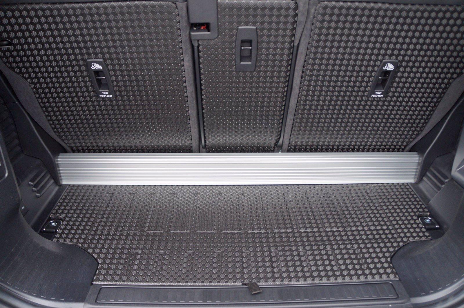 2021 Land Rover Defender Vehicle Photo in Austin, TX 78717