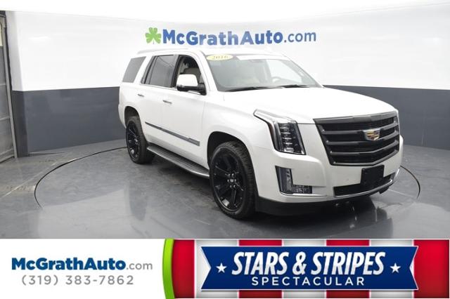 2016 Cadillac Escalade Vehicle Photo in Cedar Rapids, IA 52402
