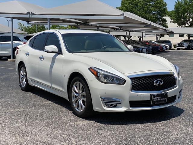 2018 INFINITI Q70 Vehicle Photo in San Antonio, TX 78230