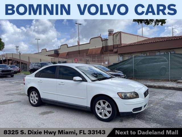 Pre-Owned 2006 Volvo S40 2.4L