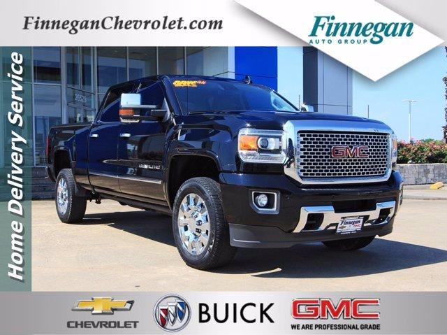 2017 GMC Sierra 2500HD Vehicle Photo in ROSENBERG, TX 77471-5675
