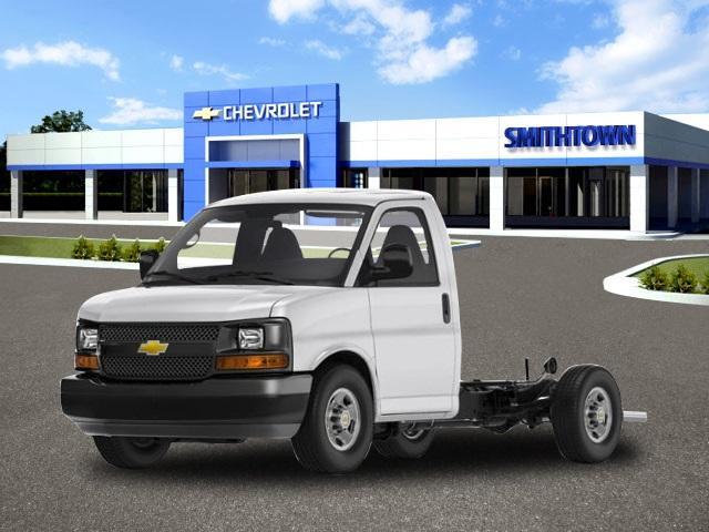 2019 Chevrolet Express Commercial Cutaway Vehicle Photo in Saint James, NY 11780