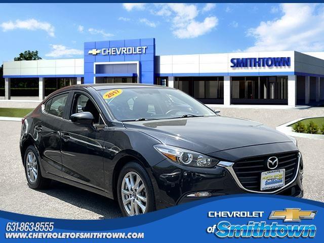 2017 Mazda Mazda3 4-Door Vehicle Photo in Saint James, NY 11780