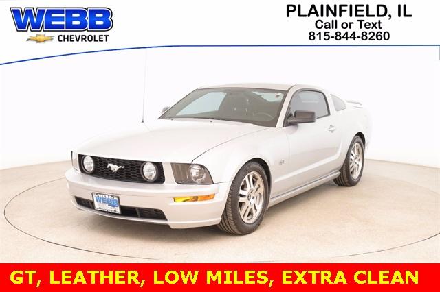 2006 Ford Mustang Vehicle Photo in Plainfield, IL 60586-5132