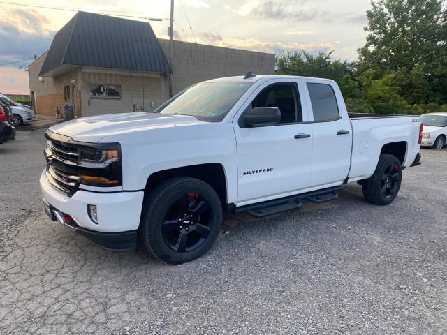 2018 Chevrolet Silverado 1500 Vehicle Photo in ELLWOOD CITY, PA 16117-1939