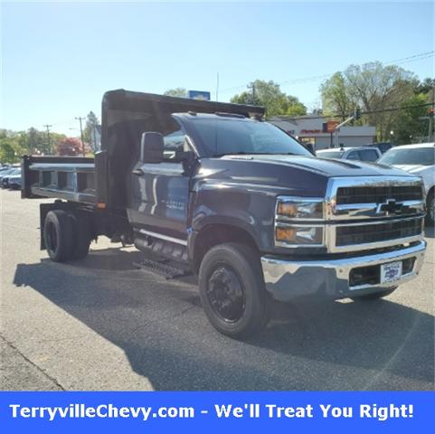 2020 Chevrolet Silverado Chassis Cab Vehicle Photo in Terryville, CT 06786