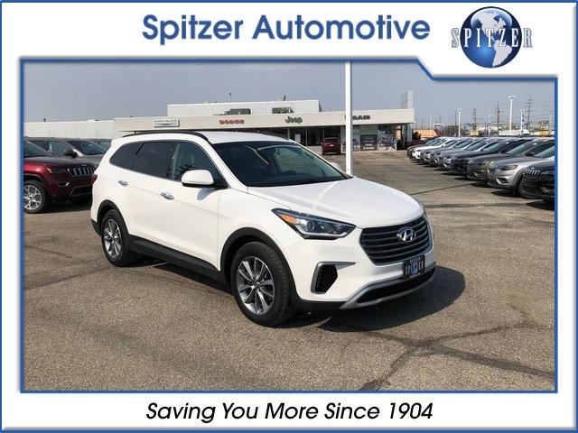 2017 Hyundai Santa Fe Vehicle Photo in North Jackson, OH 44451