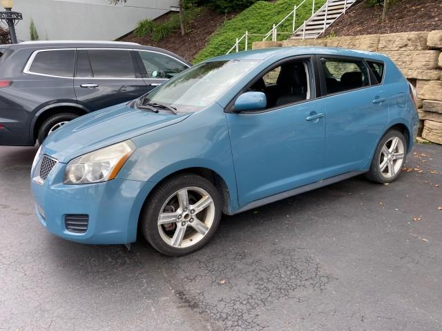 2009 Pontiac Vibe Vehicle Photo in ELLWOOD CITY, PA 16117-1939