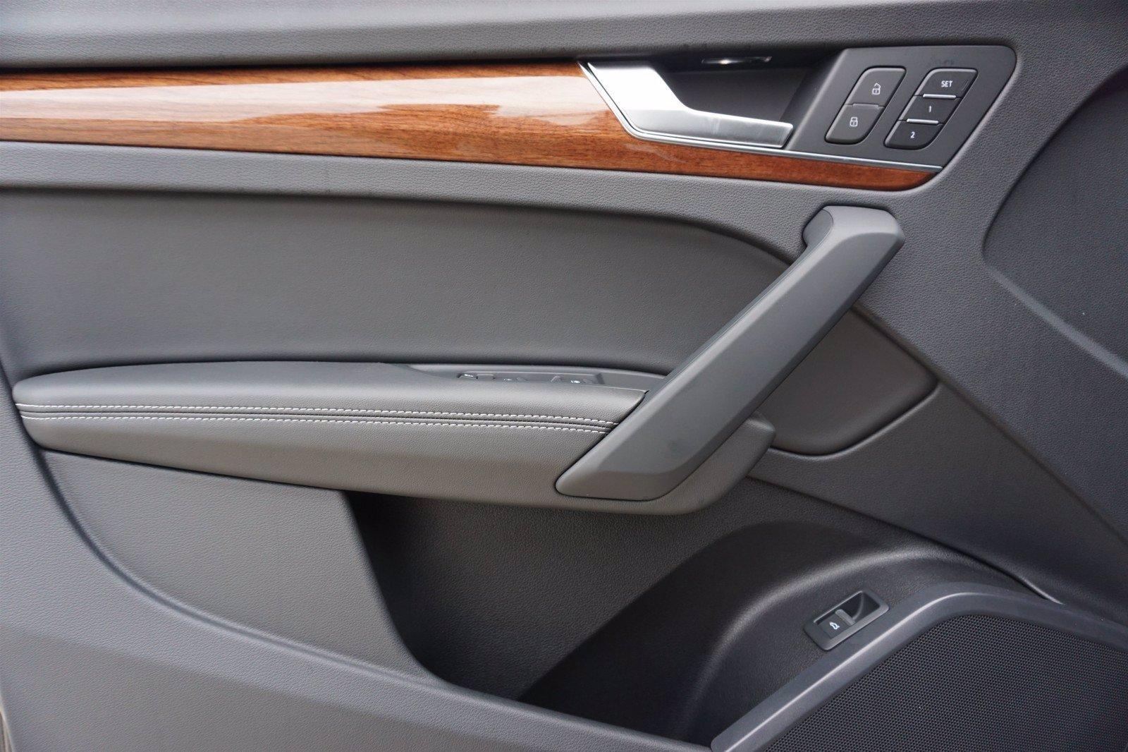 2021 Audi Q5 Vehicle Photo in Sugar Land, TX 77478