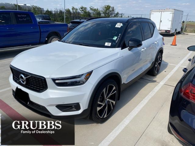 2020 Volvo XC40 Vehicle Photo in Grapevine, TX 76051