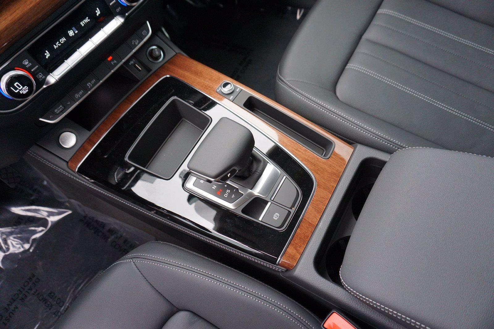 2021 Audi Q5 Vehicle Photo in Sugar Land, TX 77478