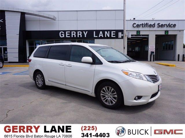 2015 Toyota Sienna Vehicle Photo in BATON ROUGE, LA 70806-4030