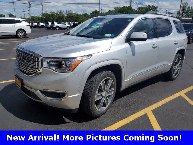 2017 GMC Acadia Vehicle Photo in DEPEW, NY 14043-2608