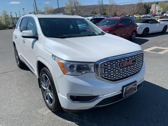 2018 GMC Acadia Vehicle Photo in Watertown, CT 06795