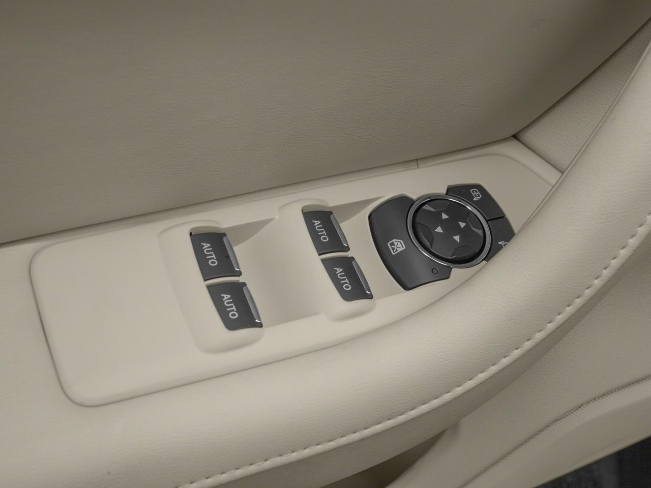 2016 LINCOLN MKS Vehicle Photo in Smyrna, GA 30080
