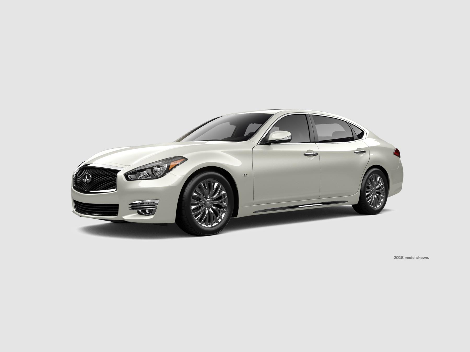 Q70L 3.7 LUXE AWD Majestic White