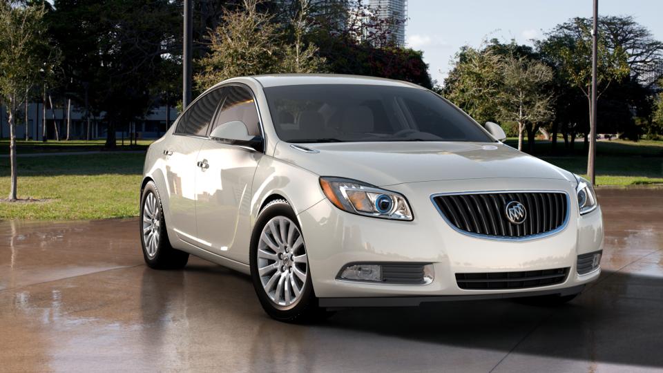 Used 2013 Buick Regal Turbo Premium 2 in White Diamond Tricoat for sale ...