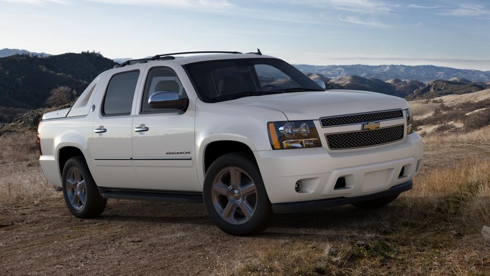 Used 2013 Chevrolet Avalanche Ltz In White Diamond Tricoat For Sale In Oxford Mississippi T4454a