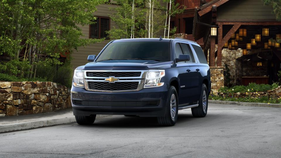 2017 Chevrolet Suburban Vehicle Photo in Danbury, CT 06810