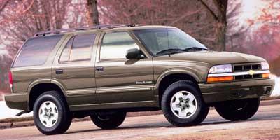 2000 Chevrolet Blazer Vehicle Photo in Boonville, IN 47601
