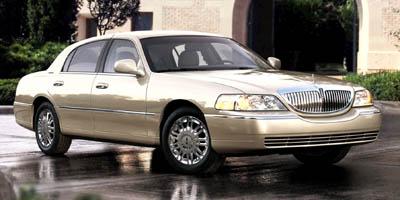 Research 2009
                  Lincoln Town Car pictures, prices and reviews