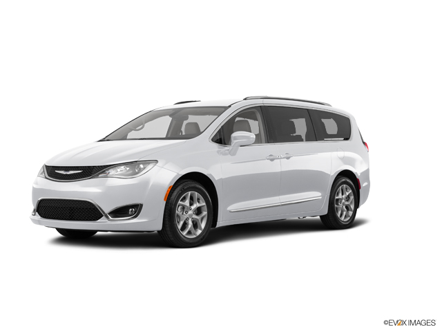 2017 Chrysler Pacifica Vehicle Photo in Salem, VA 24153