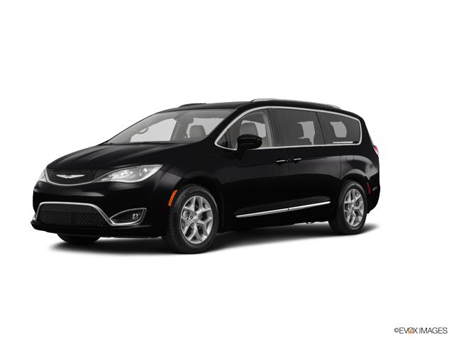 Used Brilliant Black Crystal Pearlcoat 2018 Chrysler Pacifica for Sale ...