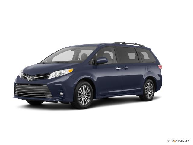 2018 Toyota Sienna Vehicle Photo in Merriam, KS 66203