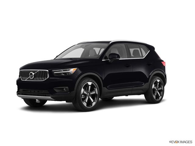 Onyx Black Metallic 2019 Volvo XC40 for Sale at Bergstrom Automotive ...