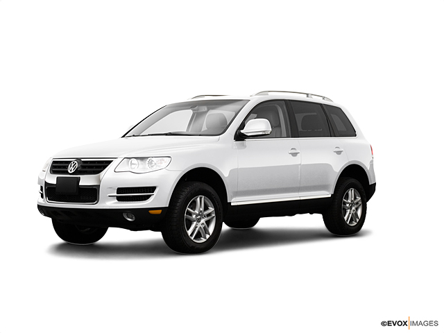 2009 Volkswagen Touareg 2 Vehicle Photo in Janesville, WI 53545