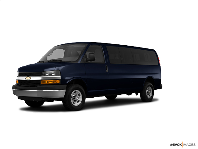 2010 Chevrolet Express Passenger Vehicle Photo in Hudson, MA 01749