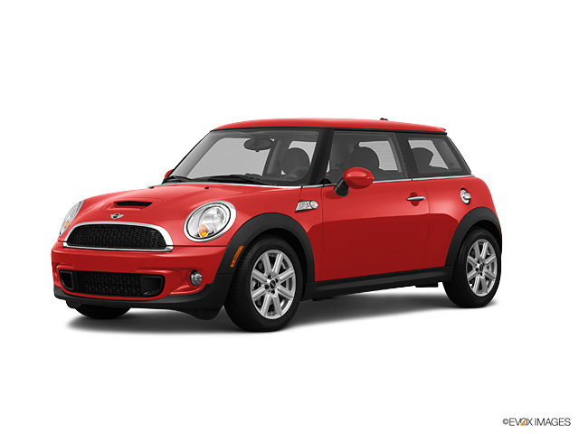2012 MINI Cooper S Hardtop Vehicle Photo in Manassas, VA 20109