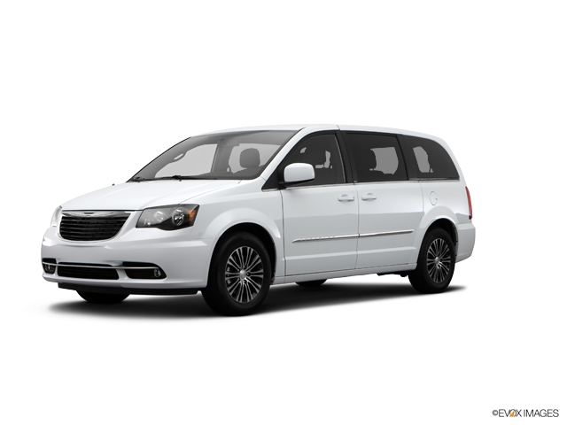 2014 Chrysler Town & Country Vehicle Photo in Medina, OH 44256